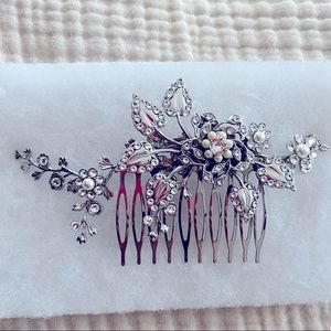 Handmade bridal comb from Australia